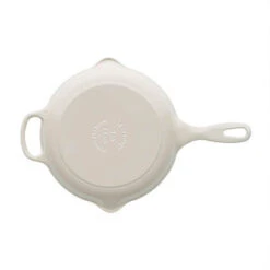 Le Creuset Skillet Koekenpan ø 23 Cm Gietijzer Meringue -Keukenbenodigdheden Winkel 20182237160422 le creuset signature cast iron round skillet 23cm meringue 2