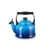 Le Creuset Tradition Fluitketel 2,1 Liter Staal Azure 1 Le Creuset Tradition Fluitketel 2,1 Liter Staal Azure -Keukenbenodigdheden Winkel 40102022200000