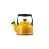 Le Creuset Tradition Fluitketel 2,1 Liter Staal Nectar -Keukenbenodigdheden Winkel le creuset tradition fluitketel 2 1 liter staal nectar