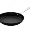 Le Creuset Les Forgées TNS Koekenpan ø 28 Cm Aluminium 2 Le Creuset Les Forgées TNS Koekenpan ø 28 Cm Aluminium -Keukenbenodigdheden Winkel toughened non stick shallow frying pan 28cm black le creuset