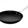 Le Creuset Les Forgées Koekenpan ø 30 Cm Aluminium 1 Le Creuset Les Forgées Koekenpan ø 30 Cm Aluminium -Keukenbenodigdheden Winkel toughened non stick shallow frying pan 30cm black le creuset